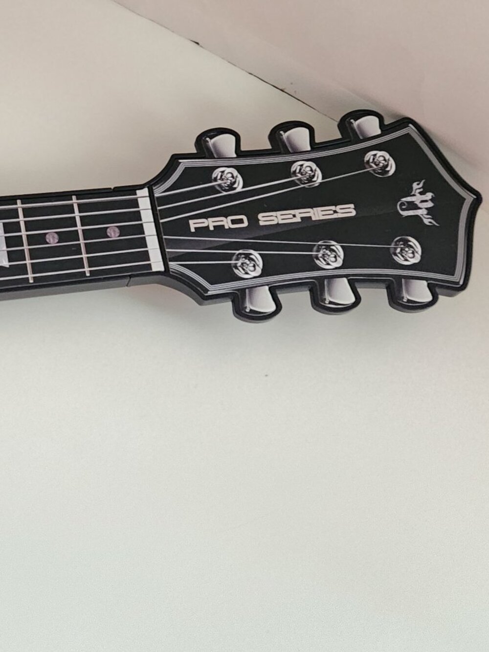 Paper Jamz Pro Series Guitar - Blue 6288 with Black & White Pattern Strap - Picture 4 of 13